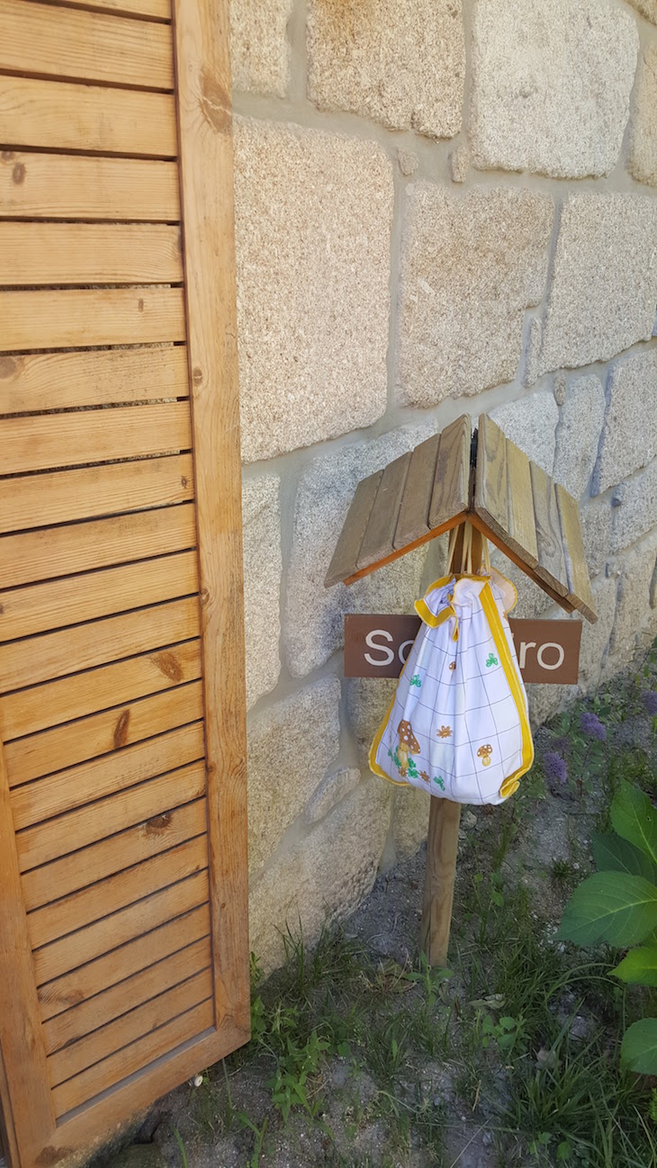 Pão à porta na Casa do Sobreiro, Quinta da Bouça © Viaje Comigo