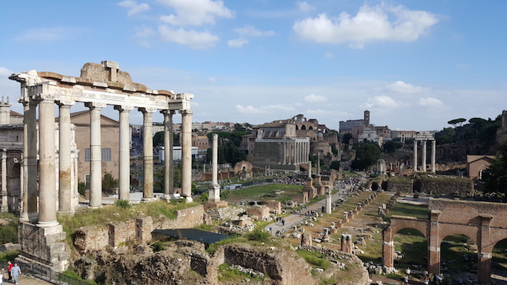 Ruínas em Roma © Viaje Comigo