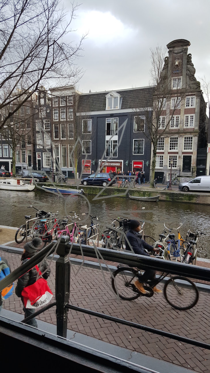 Vista da Ons’ Lieve Heer op Solder em Amesterdão © Viaje Comigo