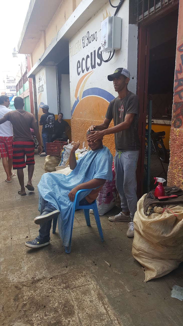 Cabeleireiro em Higuey - República Dominicana © Viaje Comigo