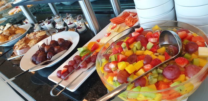 Almoço buffet no Hotel Tryp Aeroporto Lisboa © Viaje Comigo