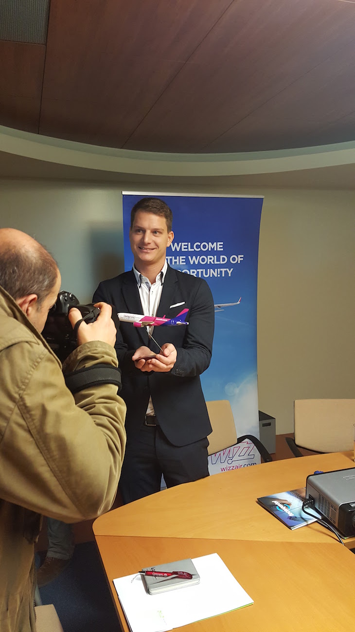 Gabor Vasarhelyi - Diretor de Comunicações da Wizz Air, na apresentação da nova rota no Porto © Viaje Comigo