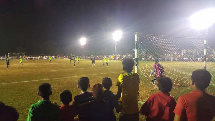 Jogo de futebol, Kerala © Viaje Comigo