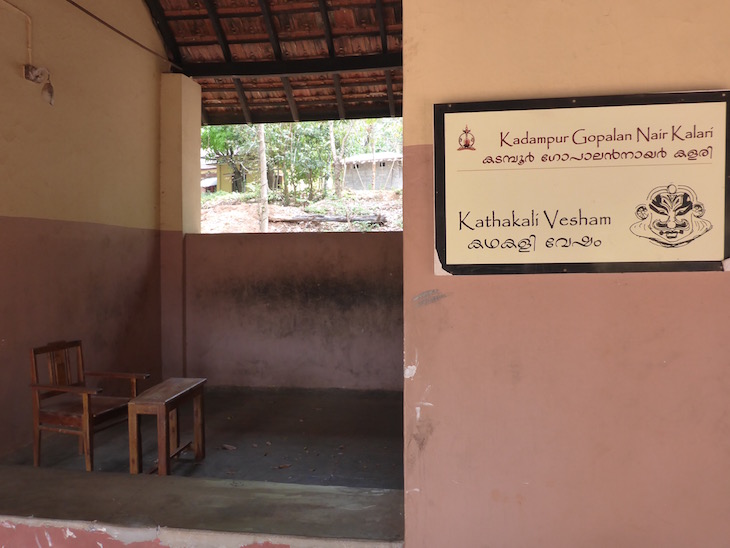 Sala de aula na Kerala Kalamandalam, Kerala © Viaje Comigo