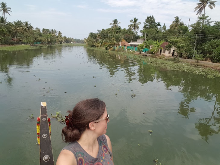 Imagem tirada com selfie stick - Susana Ribeiro em Kumarakom – Village life experience, Kerala © Viaje Comigo