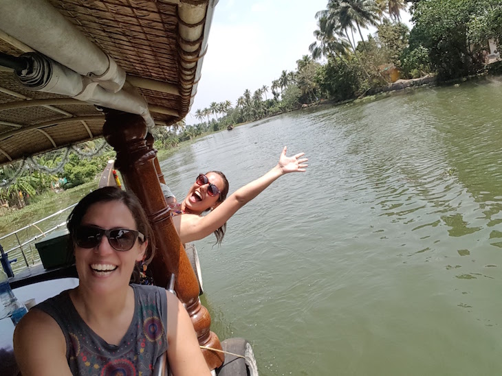 Imagem tirada com selfie stick - Susana Ribeiro e Carla Boechat © Viaje Comigo