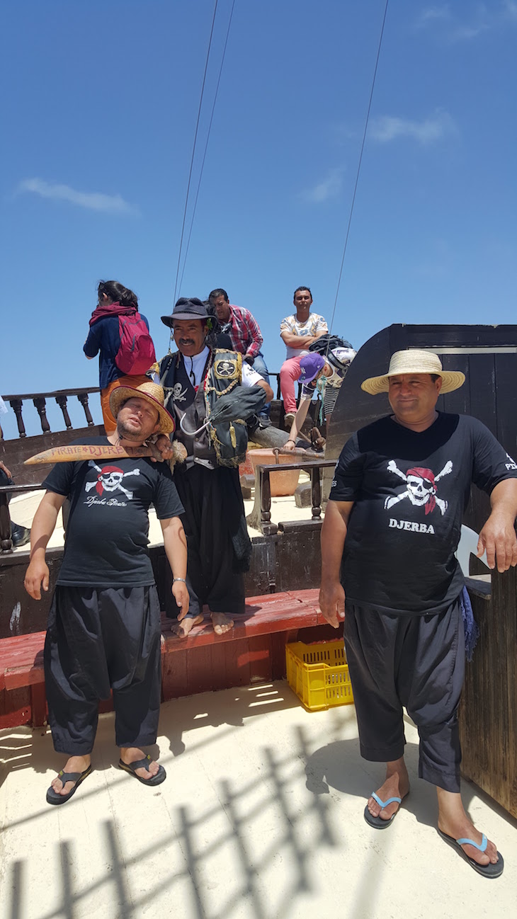 Barco de piratas - Ras R'Mal - Ilha dos Flamingos, Djerba, Tunísia © Viaje Comigo