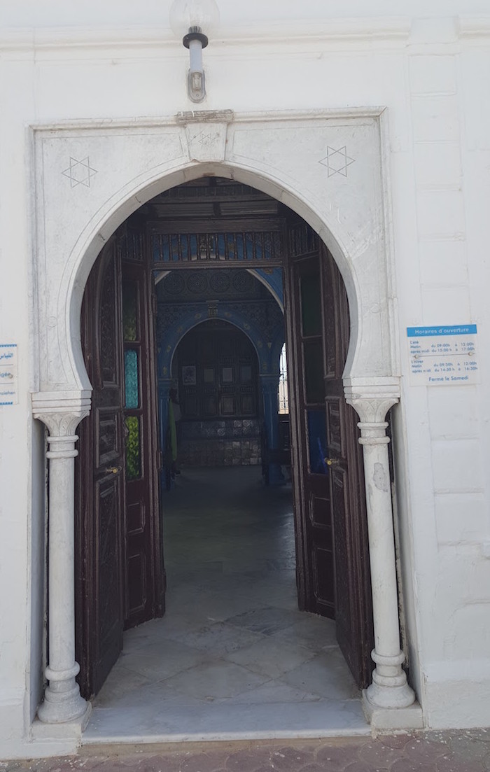 Porta da Sinagoga em Djerba, Tunisia © Viaje Comigo