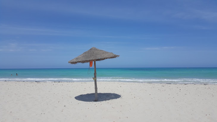 Praia Tunísia © Viaje Comigo