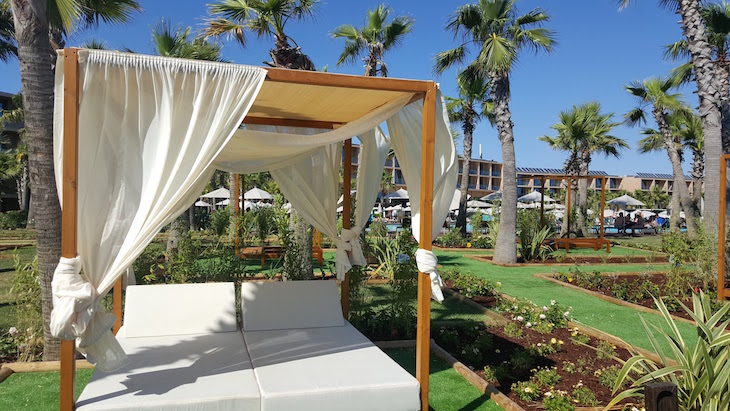 Momento Zen - Cama Balinesa - Vidamar Resort Algarve © Viaje Comigo
