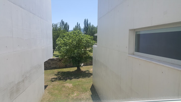 Museu de Arte Contemporânea Nadir Afonso, Chaves © Viaje Comigo