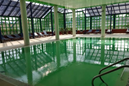 Piscina interior do Hotel Solverde © Viaje Comigo