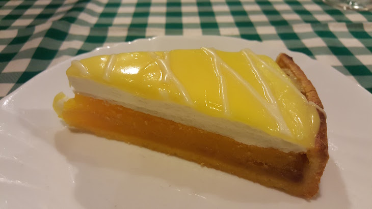 Tarte de limão na Taberna Benito em Chaves © Viaje Comigo