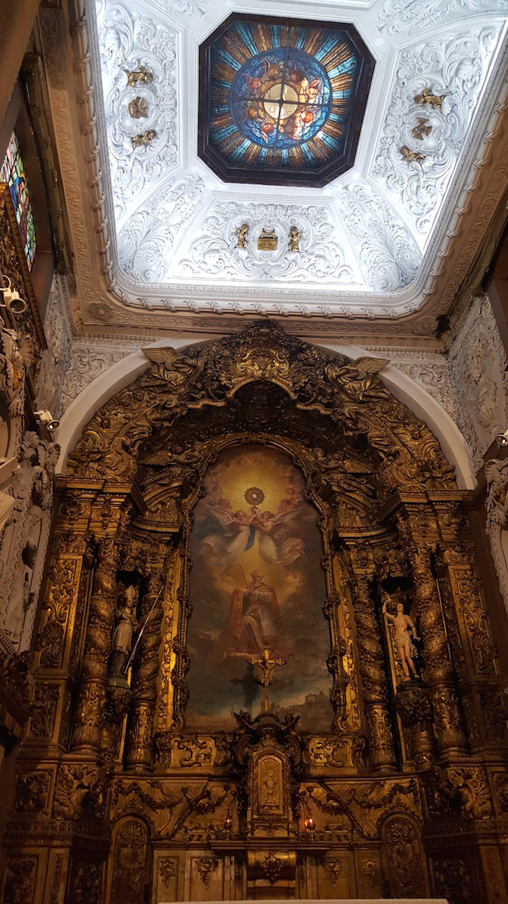 Altar da Igreja de Santo Ildefonso, Porto © Viaje Comigo