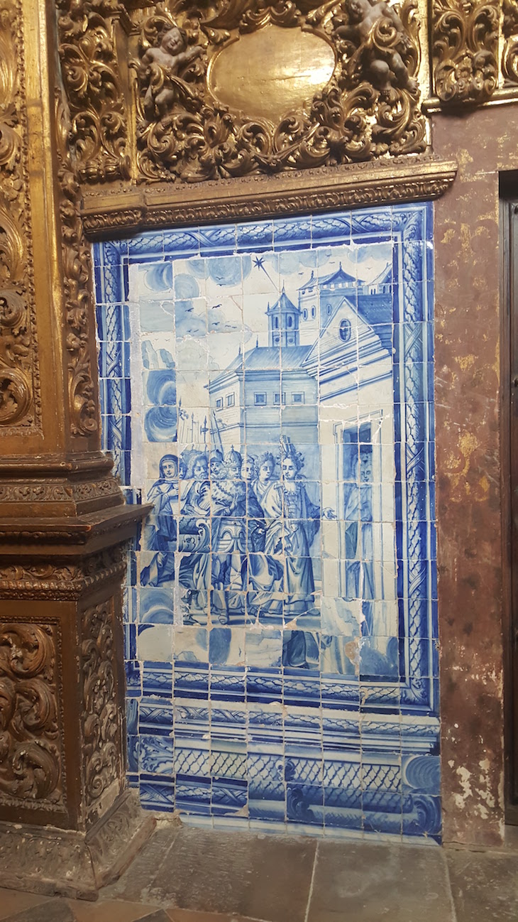 Azulejos na Igreja de Jesus - Museu de Aveiro © Viaje Comigo