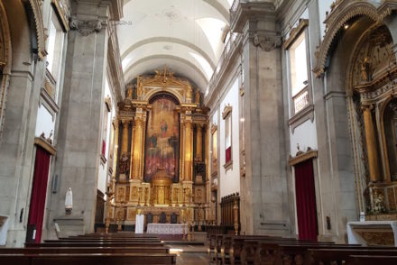 Dentro da Igreja das Almas de São José das Taipas © Viaje Comigo