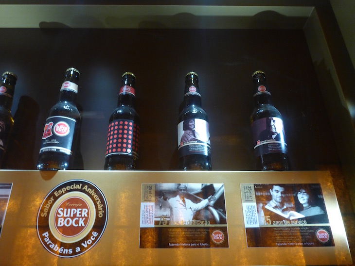 Funcionários nos rótulos - Super Bock Casa da Cerveja © Viaje Comigo