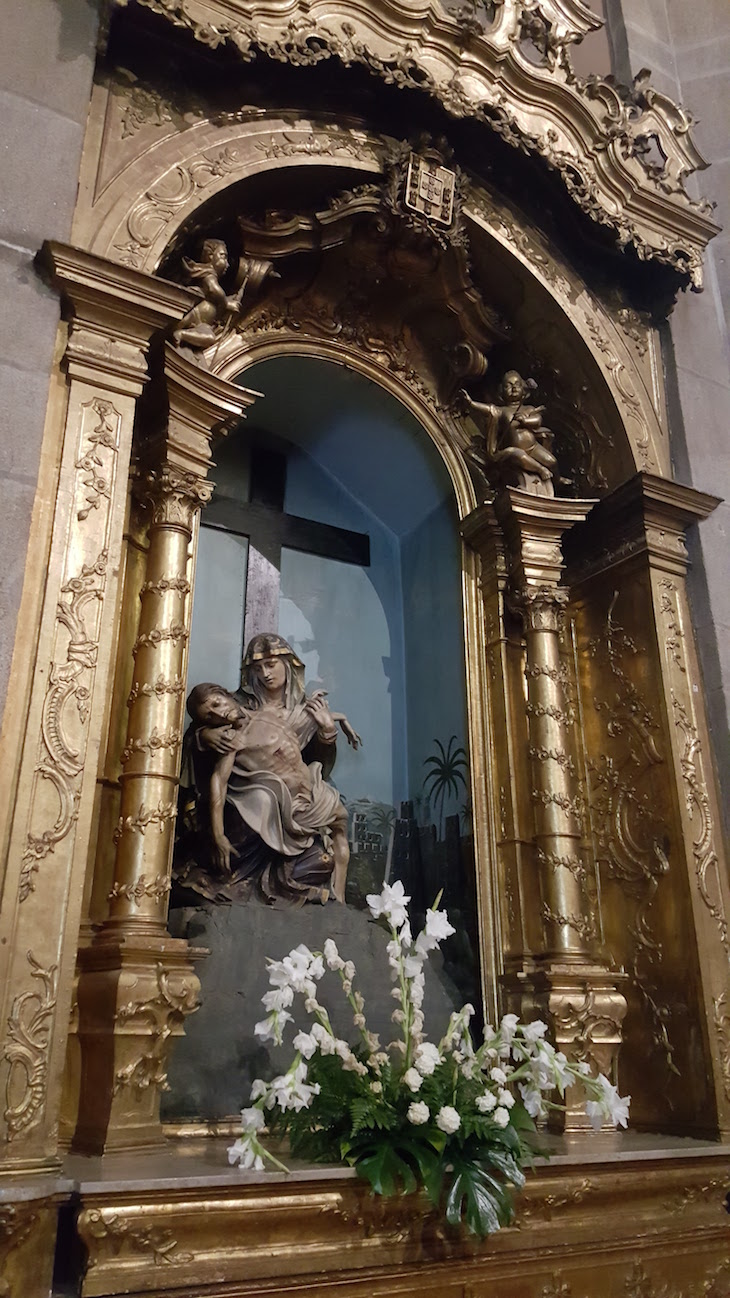Sra da Piedade - Igreja de Santo Ildefonso, Porto © Viaje Comigo