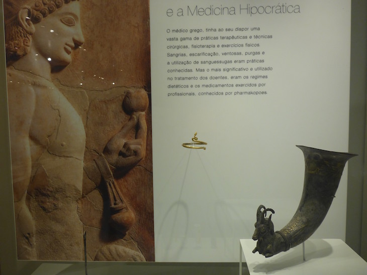 Ritão, Pérsia, século I a.C. - Museu da Farmácia © Viaje Comigo