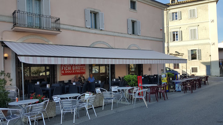 Café em Amelia - Itália © Viaje Comigo