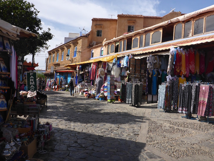 Compras em Chefchaouen, Marrocos © Viaje Comigo