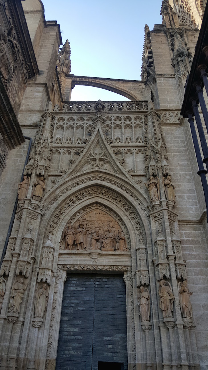 Entrada da catedral de Sevilha © Viaje Comigo