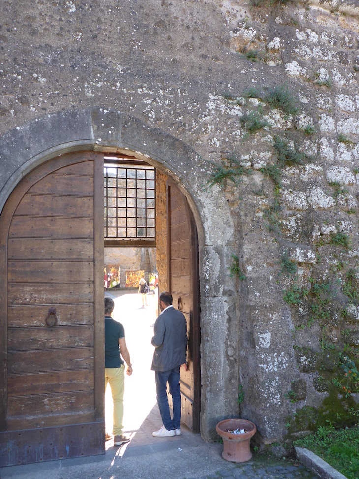 Entrada no Castelo Borgia - Nepi - Itália © Viaje Comigo