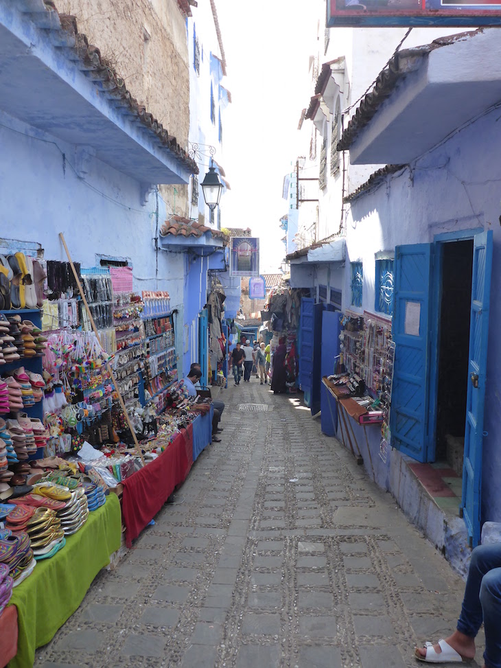 Compras em Chefchaouen, Marrocos © Viaje Comigo