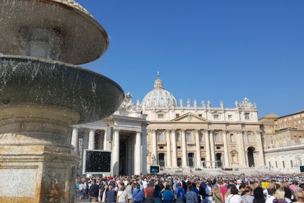 Missa no Vaticano, Roma © Viaje Comigo