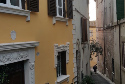 Ruas de Amelia - Itália © Viaje Comigo