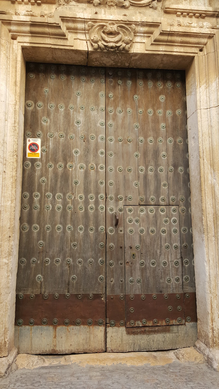 Porta antiga em Carmona - Andaluzia © Viaje Comigo