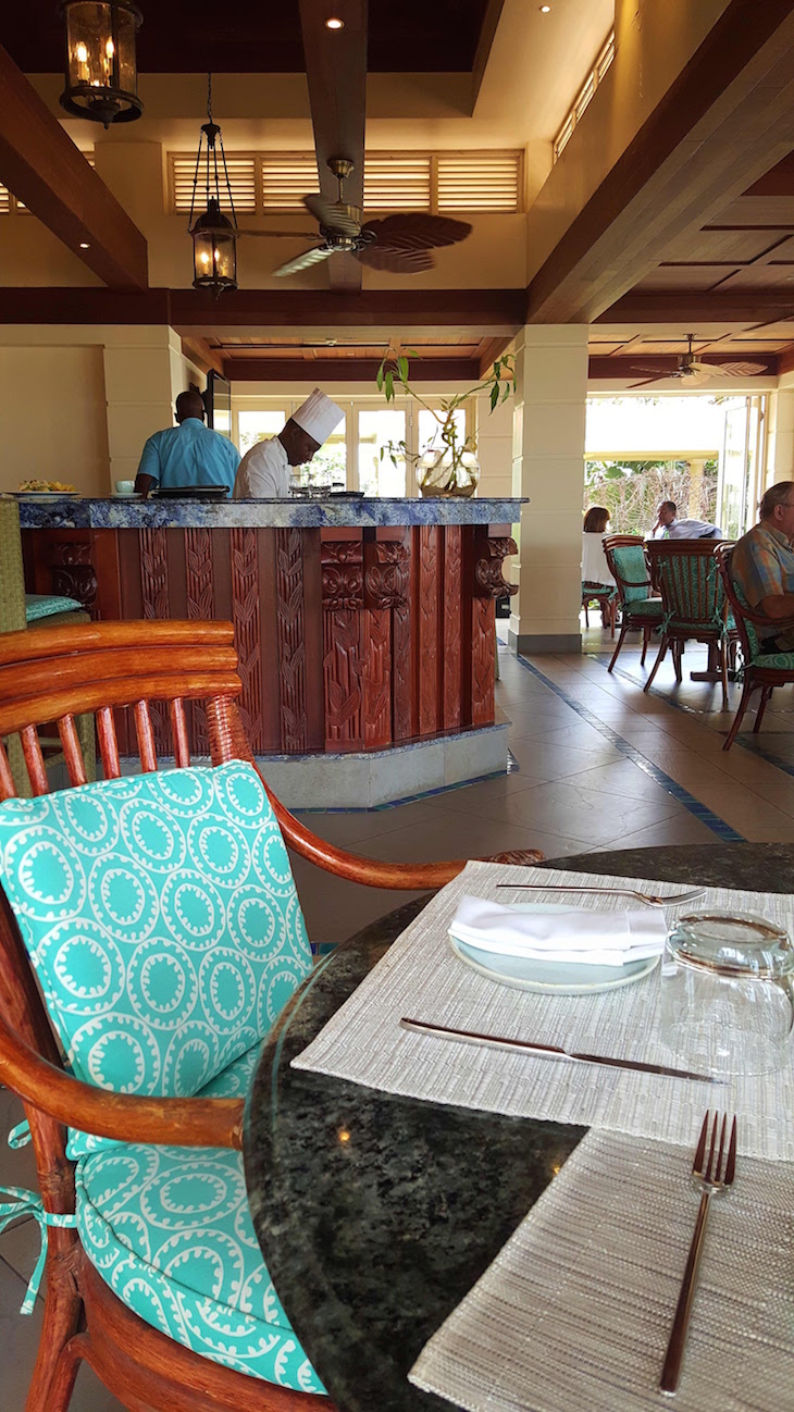 Aquarius Bar - Polana Serena Hotel - Maputo © Viaje Comigo