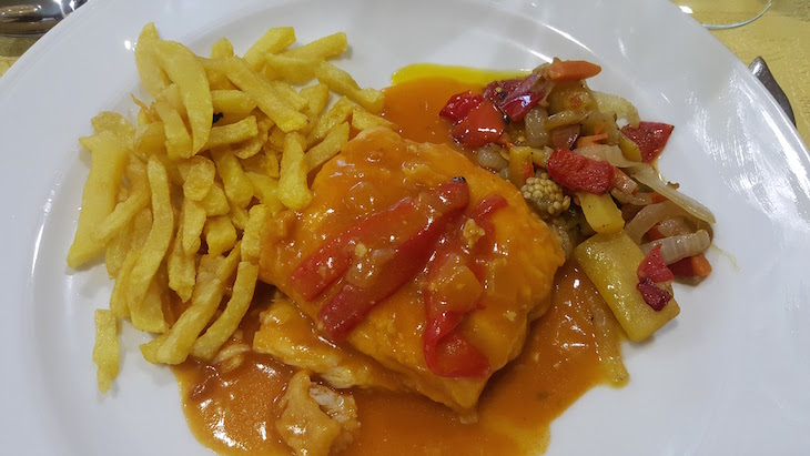 Bacalhau a la Vizcaína - Restaurante Río - Priego de Córdoba © Viaje Comigo