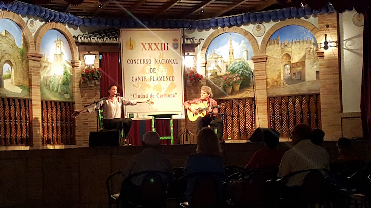 Noite de cante flamenco, Carmona, Andaluzia © Viaje Comigo