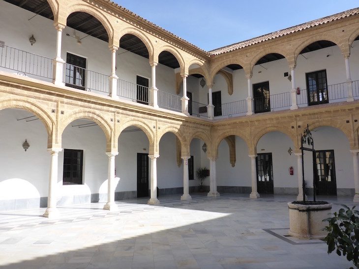 Pátio da Universidade de Osuna - Andaluzia © Viaje Comigo