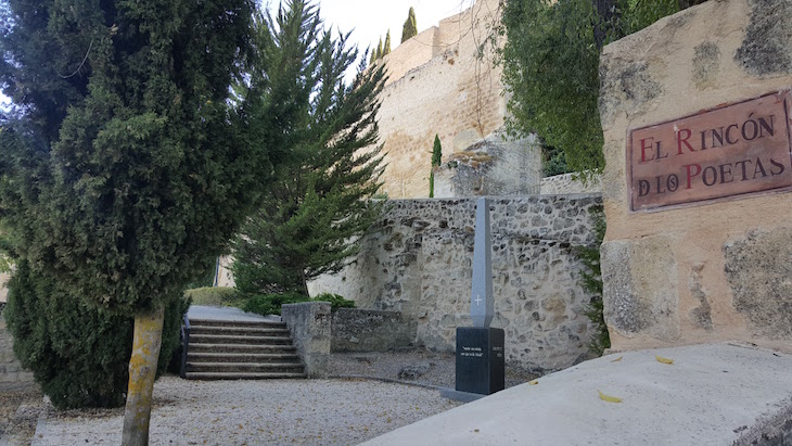 Rincón de los Poetas - Fortaleza de la Mota para Alcalá la Real - Espanha © Viaje Comigo