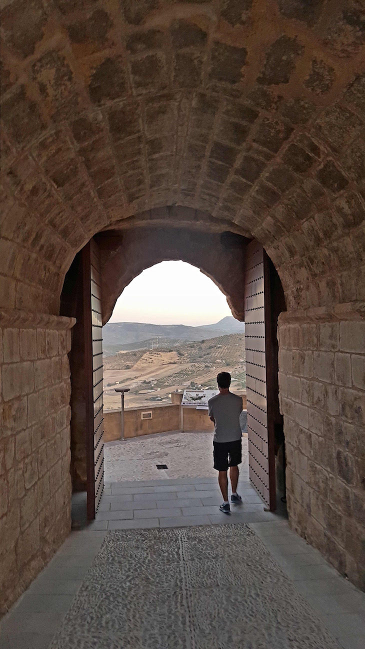 Saída da Fortaleza de la Mota para Alcalá la Real - Espanha © Viaje Comigo