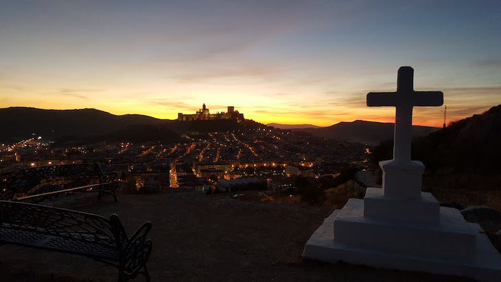 Vista para Fortaleza de la Mota - Alcalá la Real, Espanha © Viaje Comigo