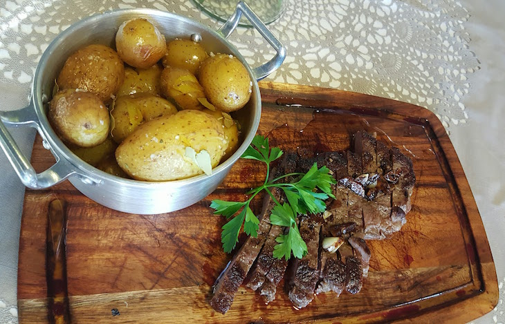 Carne e batata - Restaurante Villazur © Viaje Comigo