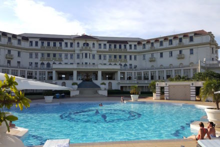 Piscina do Polana Serena Hotel, Maputo © Viaje Comigo