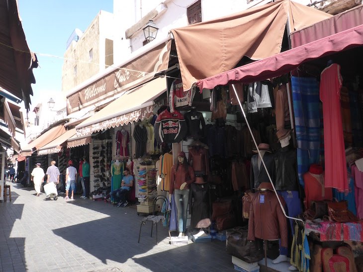 Lojas da Medina de Casablanca - Marrocos © Viaje Comigo