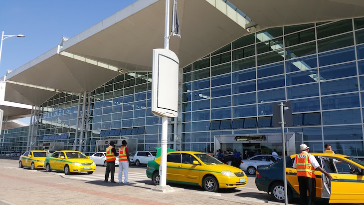 UMA HISTÓRIA DOS AEROPORTOS EM LOURENÇO MARQUES