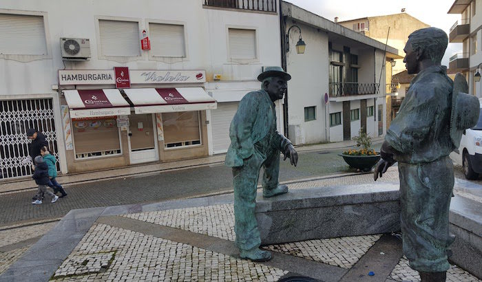 Praça dos Segadores - Macedo de Cavaleiros © Viaje Comigo