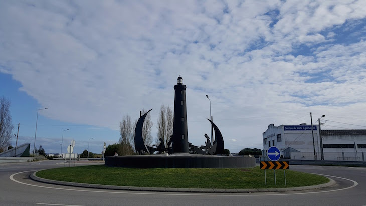 Estátua Faina Maior © Viaje Comigo