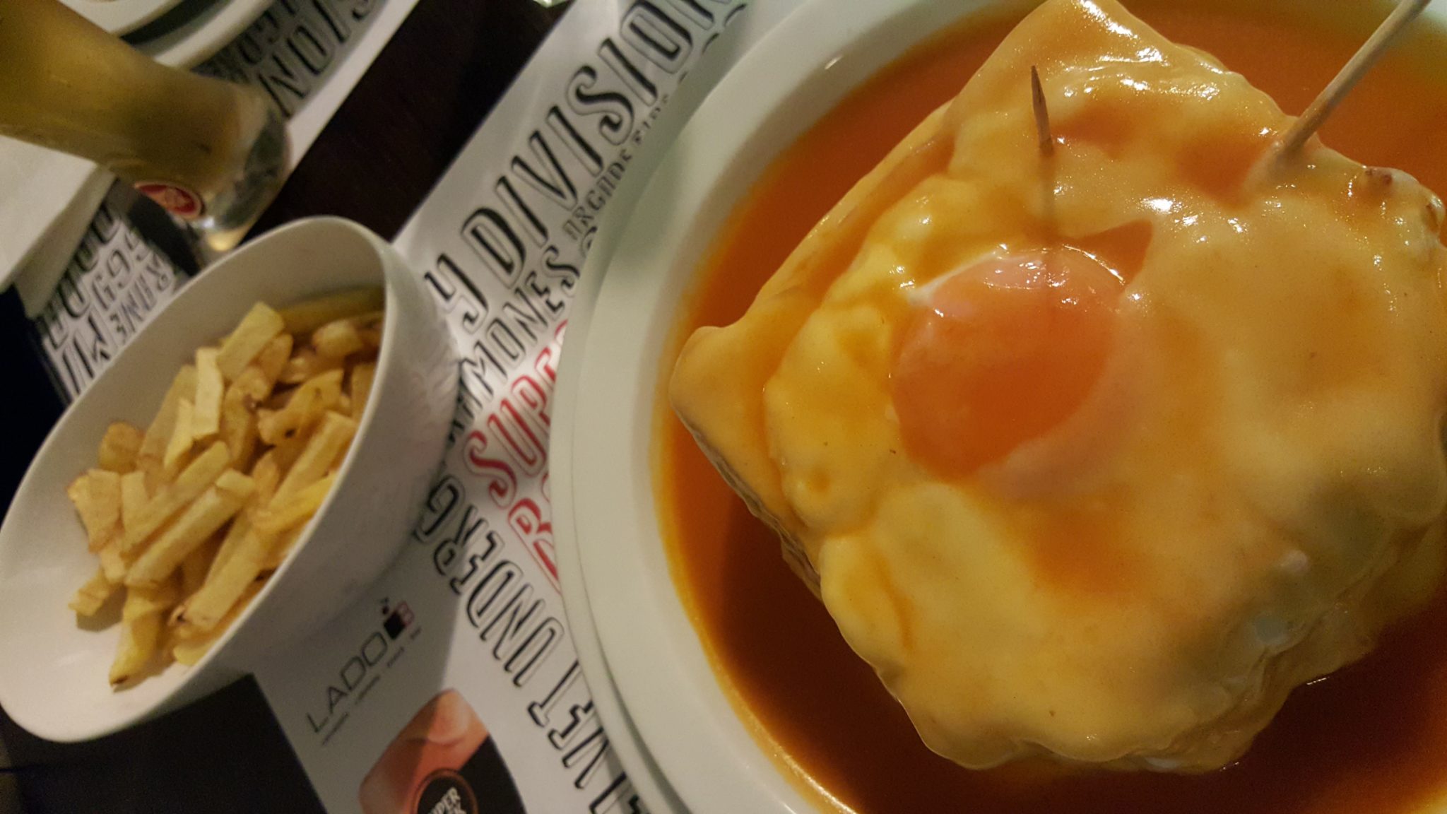 Francesinha Lado B © Viaje Comigo