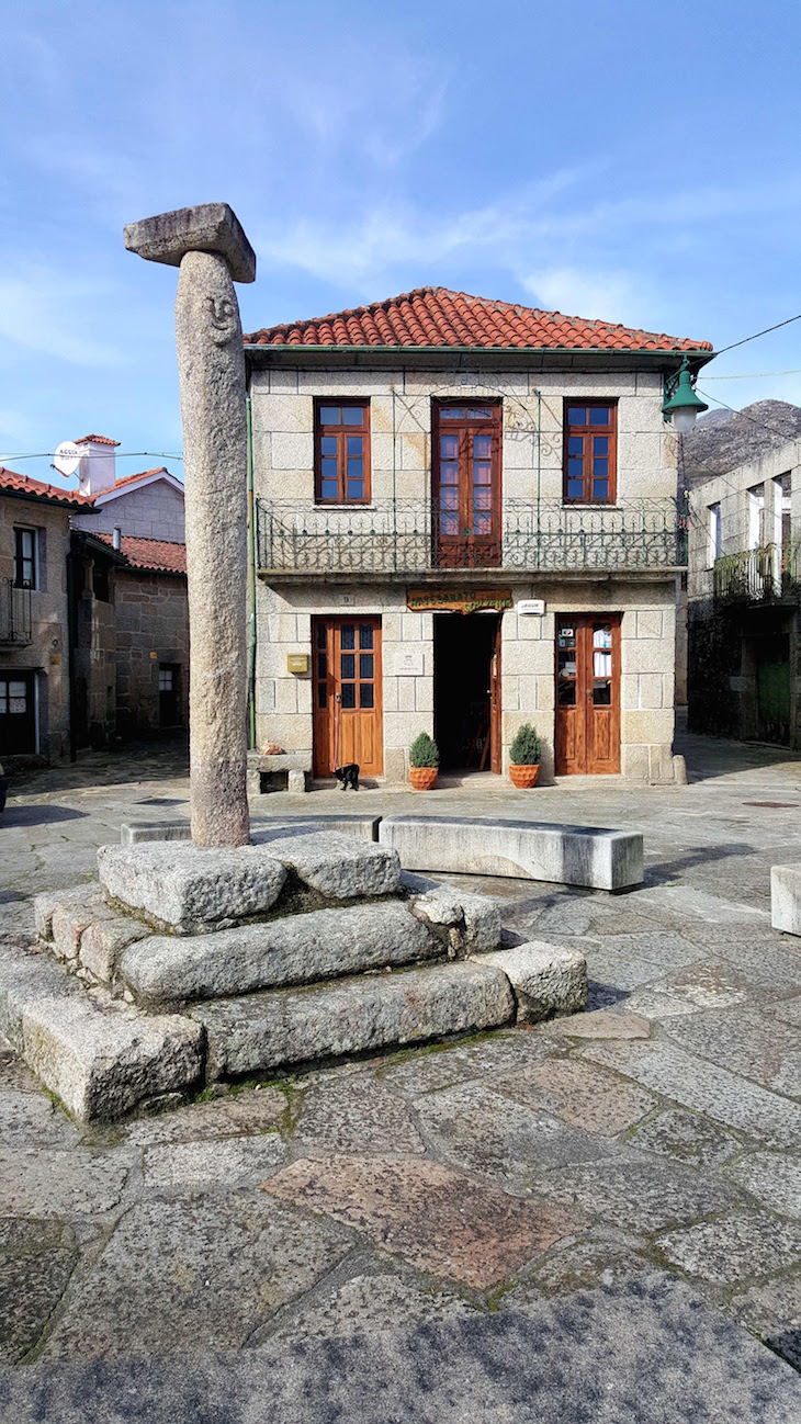 Pelourinho do Soajo - Arcos de Valdevez © Viaje Comigo