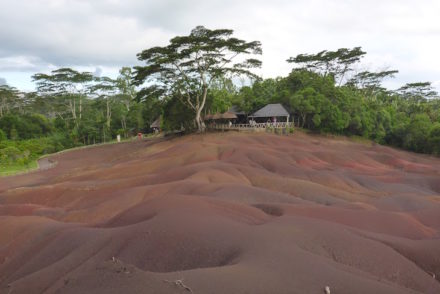 Terra com 7 cores - 7 Coloured Earth - Chamarel - Mauricias © Viaje Comigo