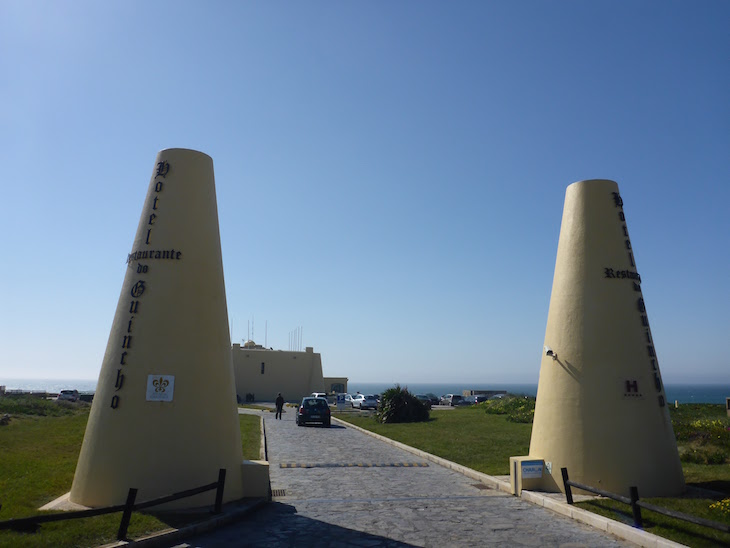 Entrada na Fortaleza do Guincho © Viaje Comigo