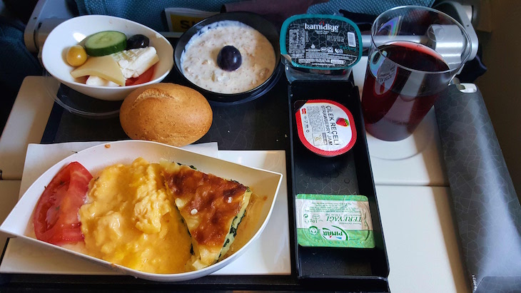Pequeno-almoço - Turkish Airlines © Viaje Comigo