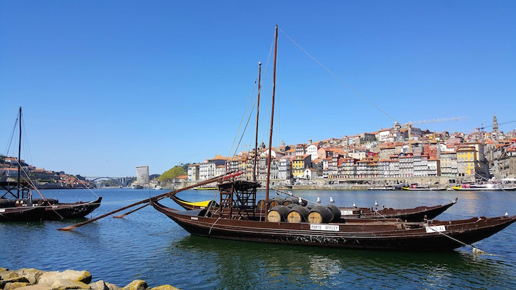 Barcos rabelos - Porto, Portugal © Viaje Comigo